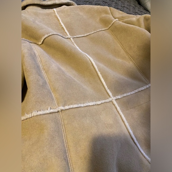 Vintage Fur-Lined Trench Coat - Picture 9 of 9